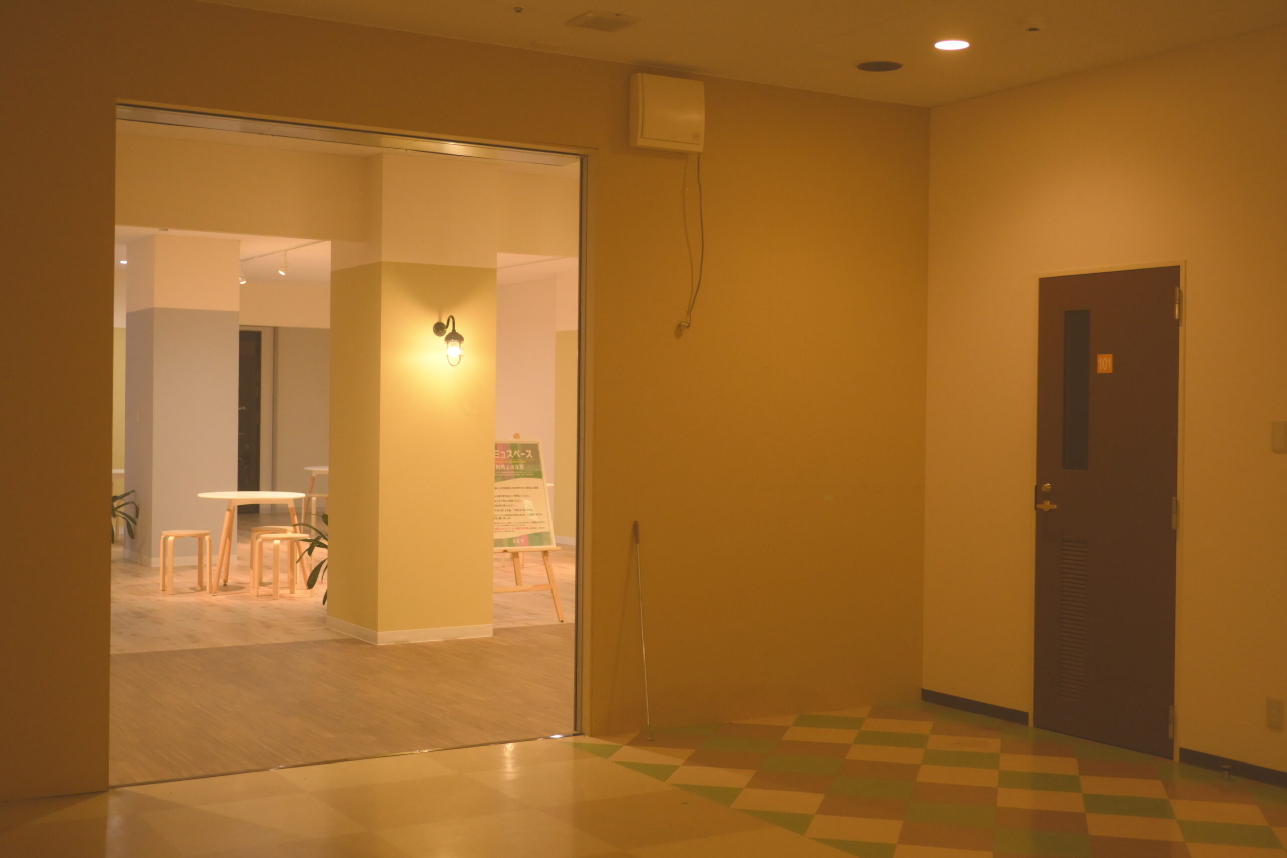 室内から見た外の様子